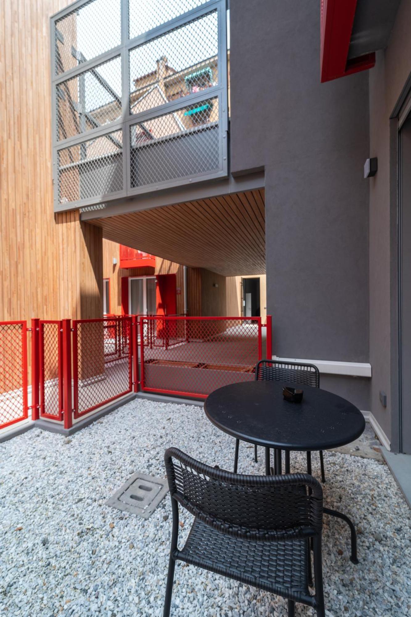 Homeby, Mascarella Patio Apartment Bologna Luaran gambar