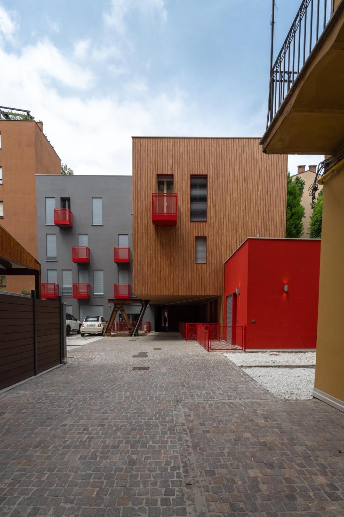 Homeby, Mascarella Patio Apartment Bologna Luaran gambar