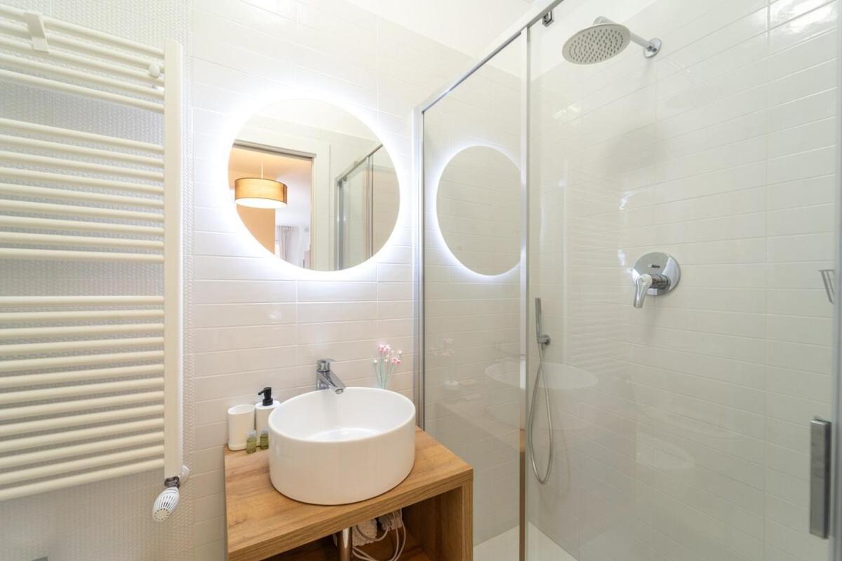 Homeby, Mascarella Patio Apartment Bologna Luaran gambar